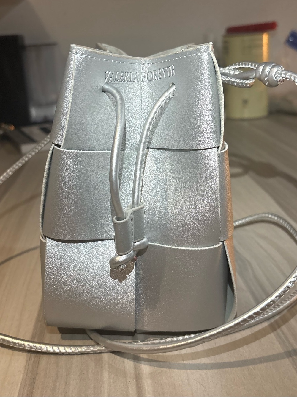 BUCKET BAG VALERIA FORSYTH